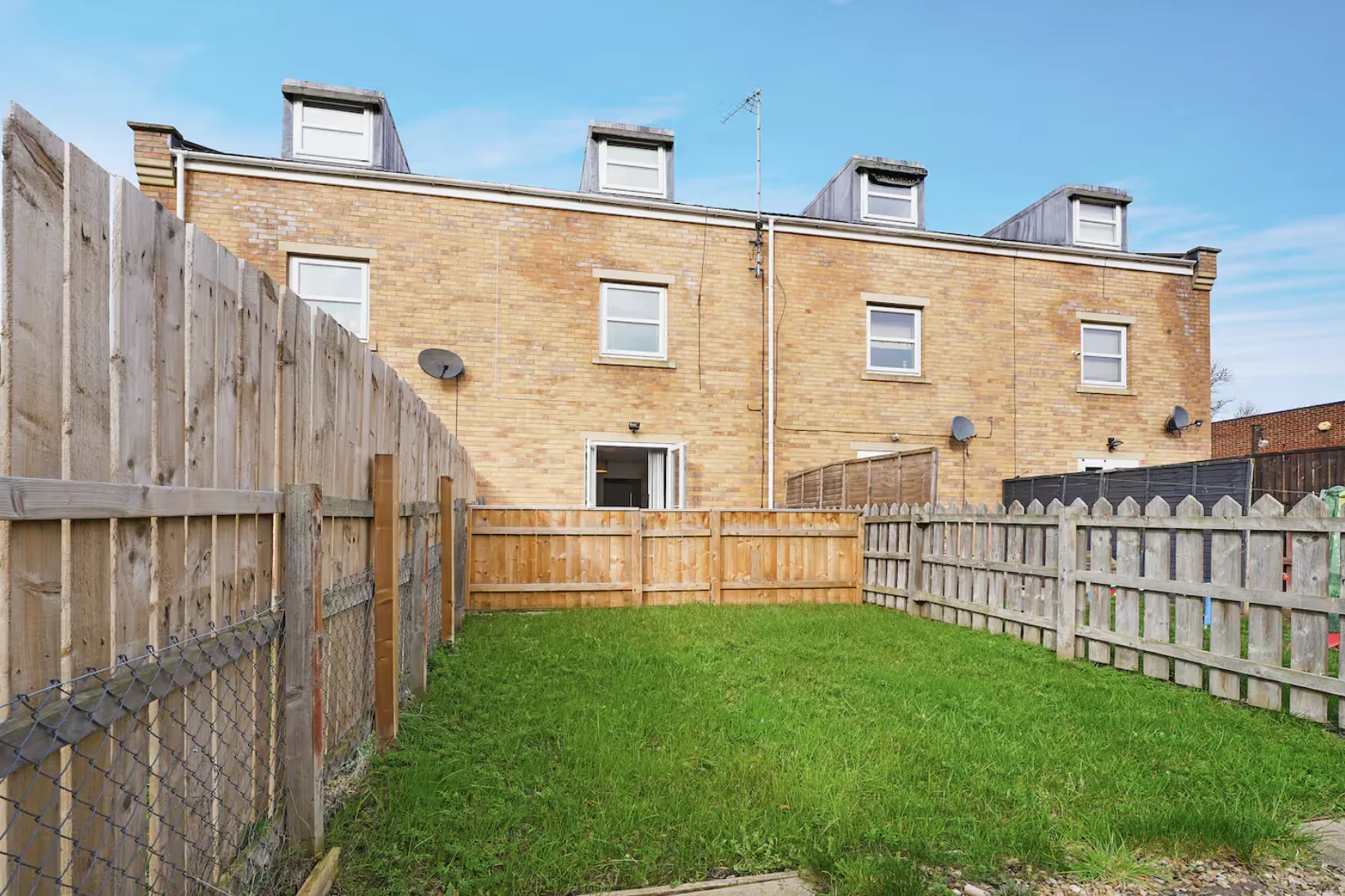 House — Middlesbrough — photo 8 of 8