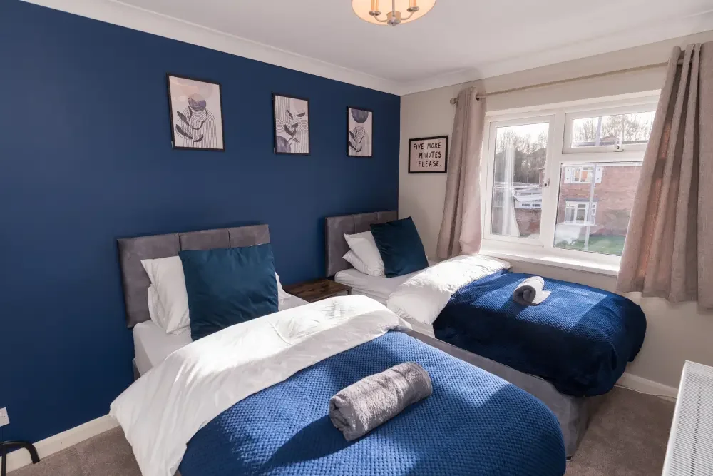 House — Cannock — photo 4 of 15