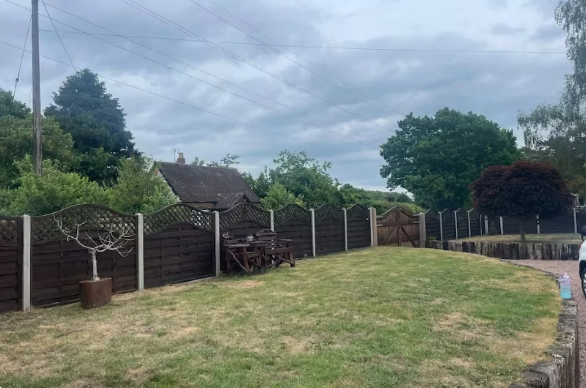 House — Stourport-on-Severn — photo 11 of 12