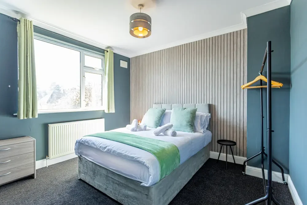 Wolverhampton 4 Bedroom House