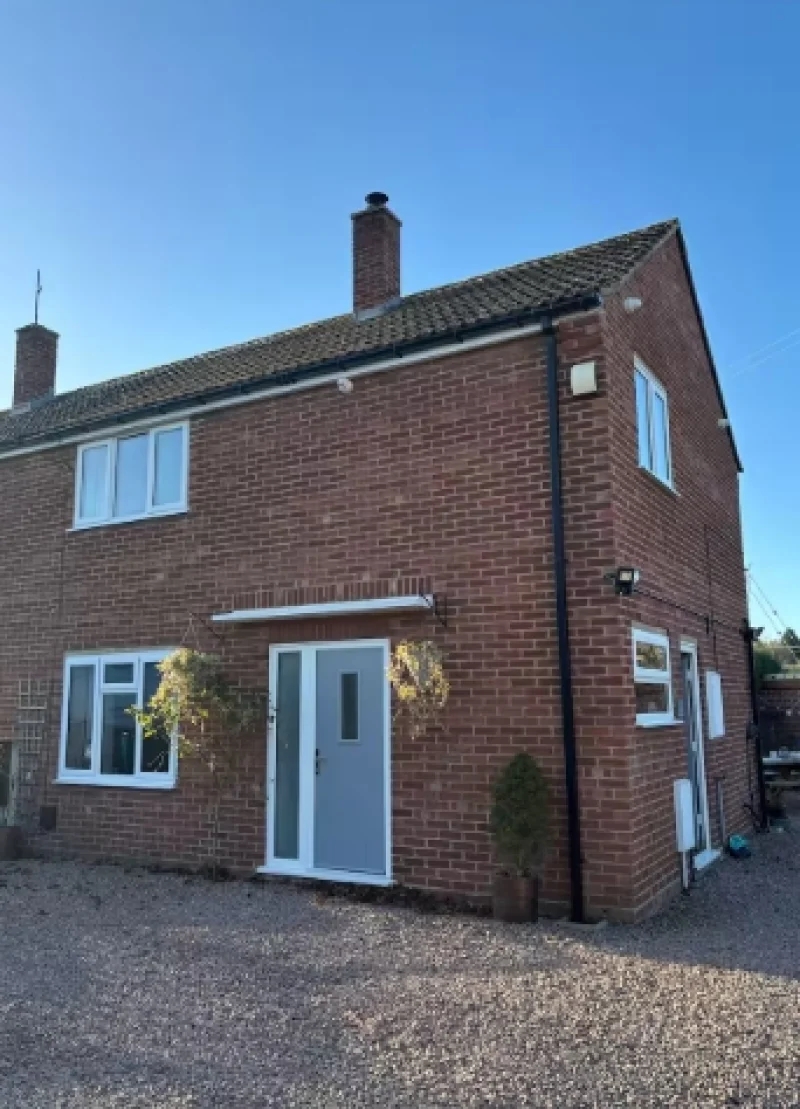 House — Stourport-on-Severn — photo 10 of 12