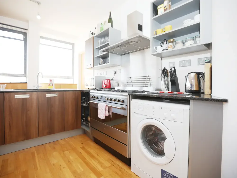 Apartment — Bristol — photo 1 of 12