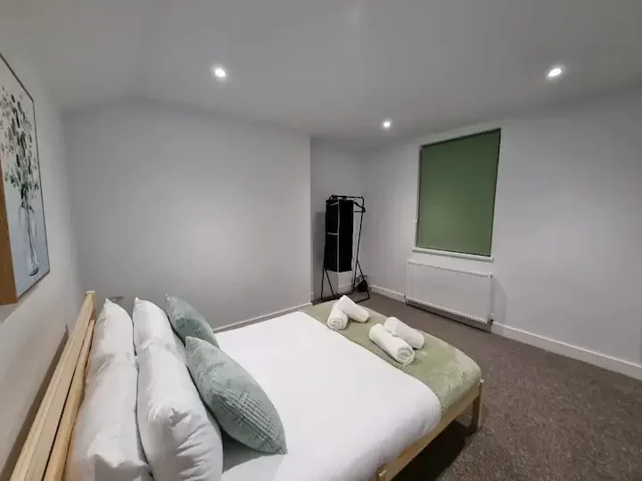House — Barrow-in-Furness — photo 5 of 15