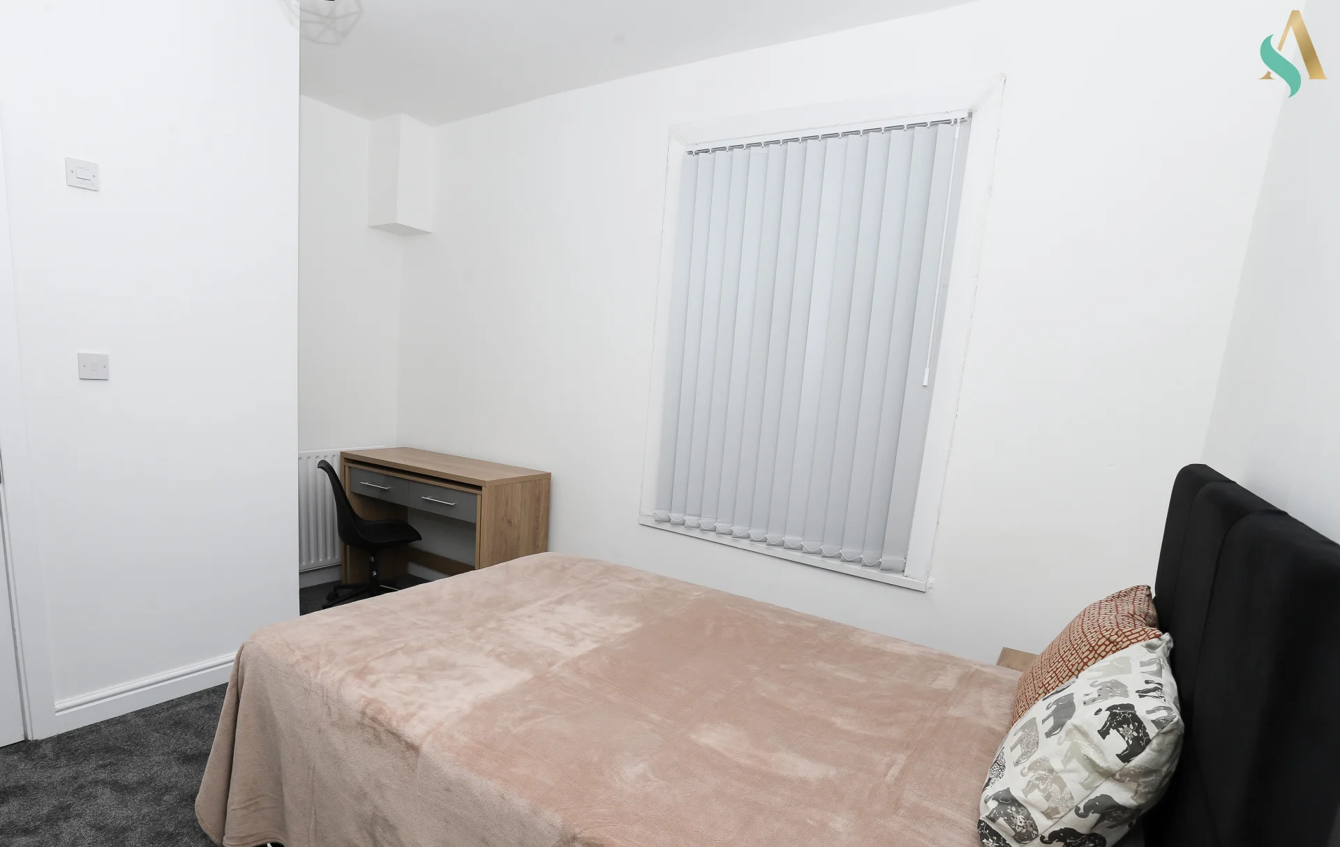 House — Middlesbrough — photo 17 of 20
