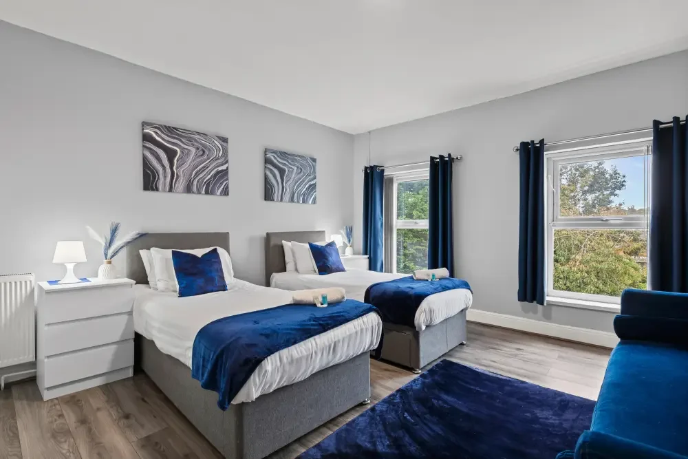 Perfect Family Getaway | 6 Bedroom Spacious Home | WiFi