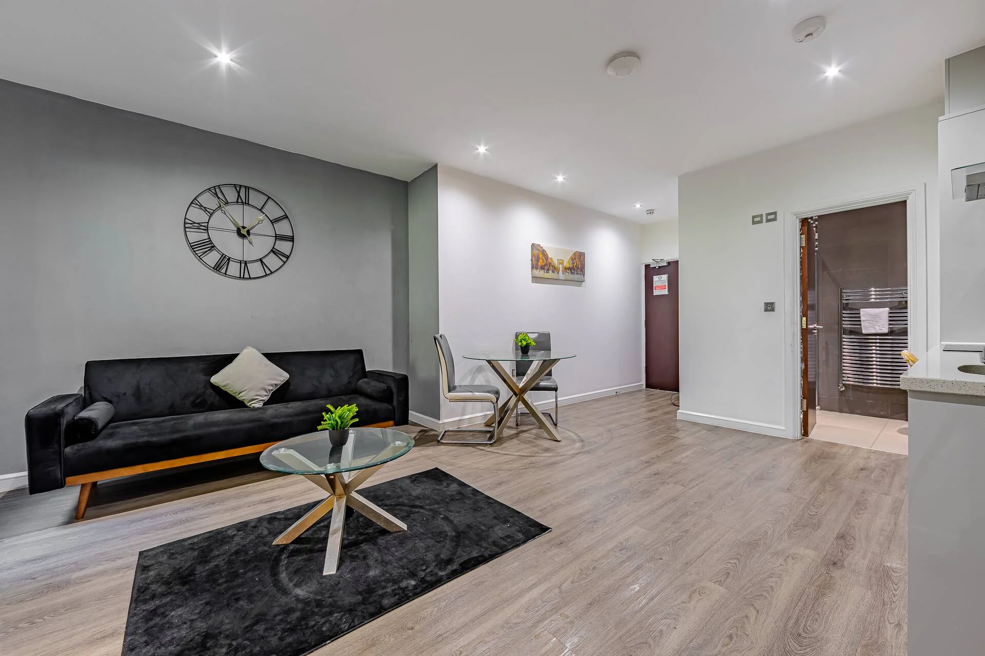 Mieszkanie — Milton Keynes — zdjęcie: 17 z serwisu 19
