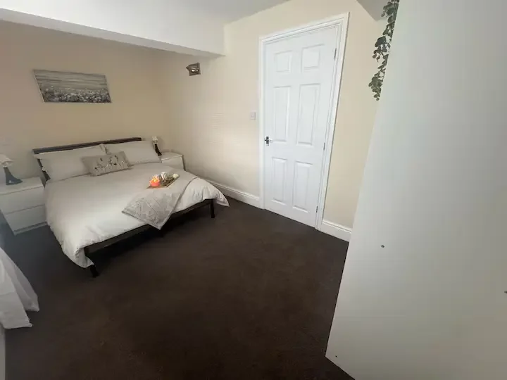Apartment — Whitehaven — photo 1 of 11