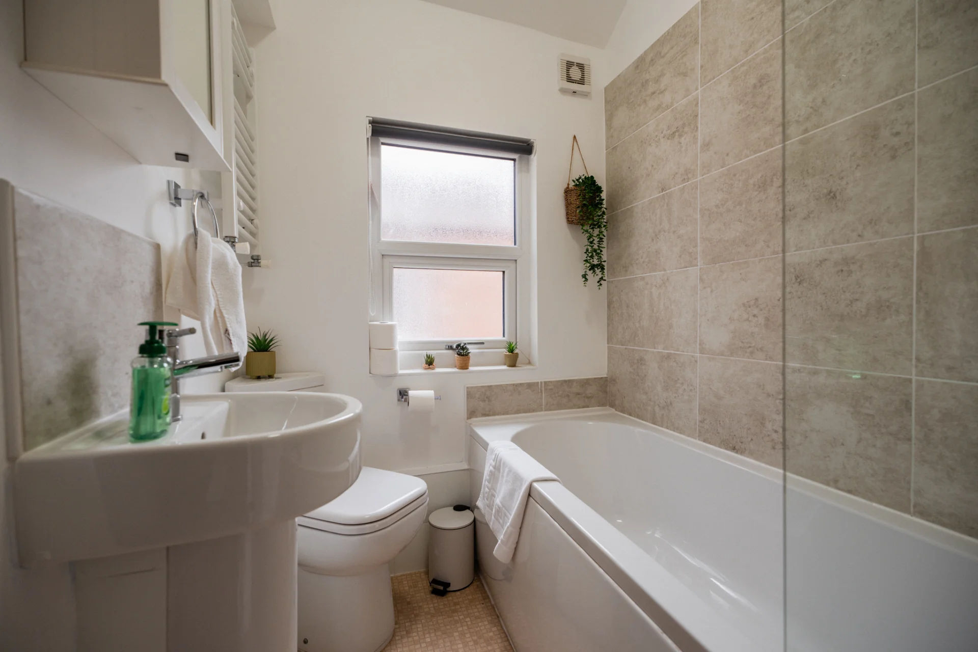 House — Redcar — photo 10 of 12