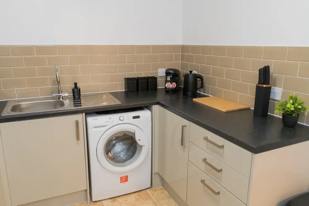 Apartment — Wolverhampton — photo 1 of 20
