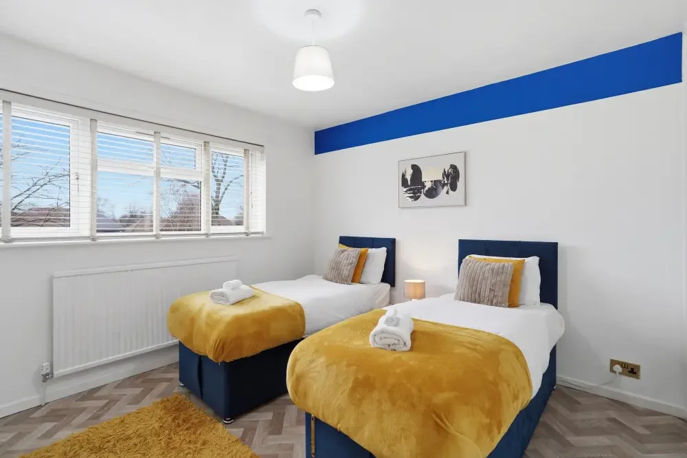 House — West Bromwich — photo 2 of 14