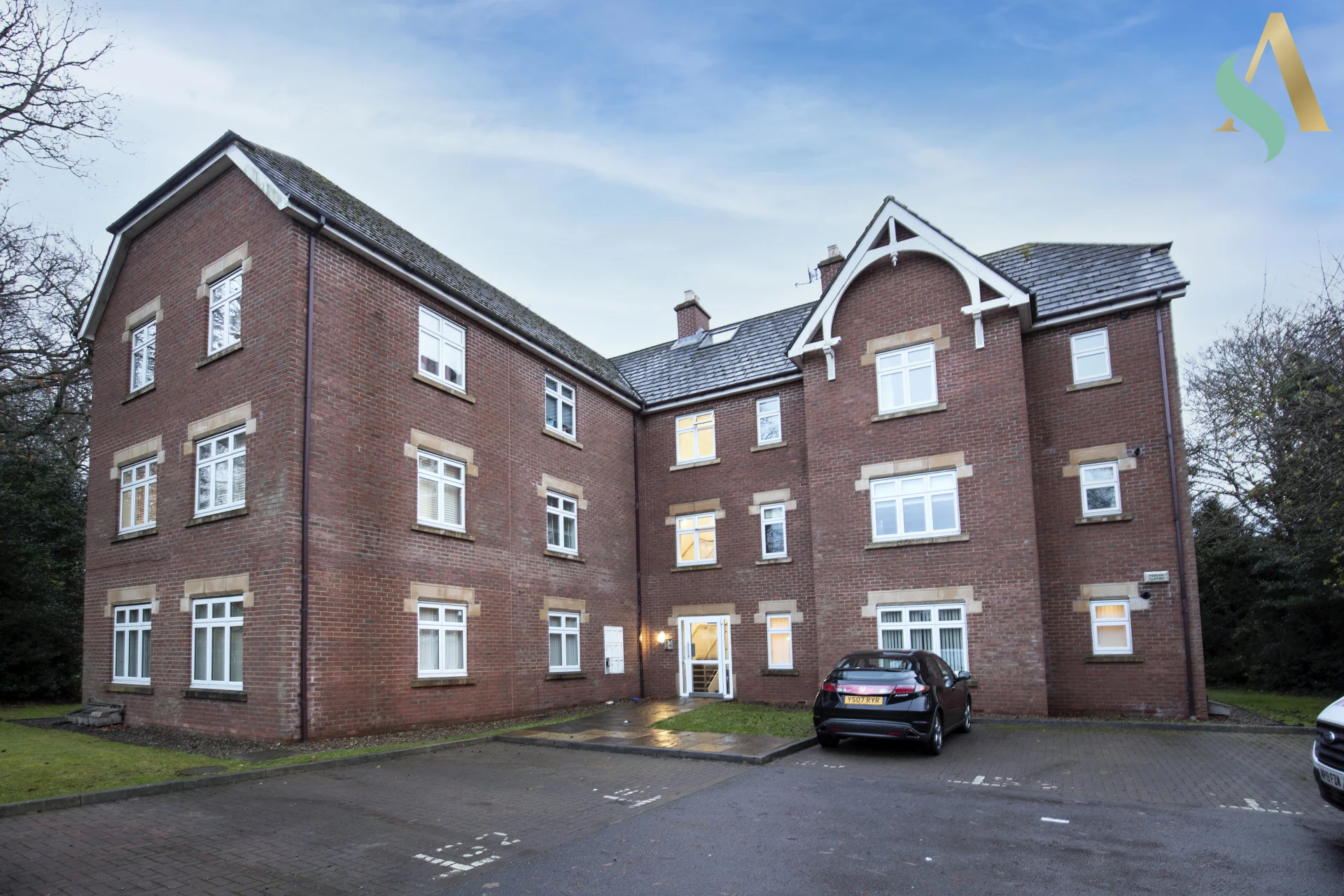 House — Middlesbrough — photo 1 of 11