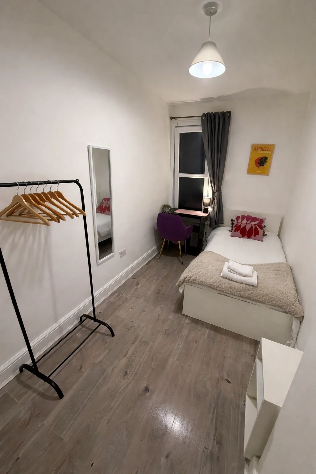Apartment — Bristol — photo 3 of 13