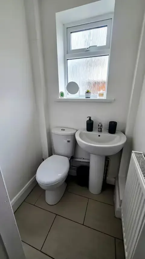 House — Wolverhampton — photo 15 of 16