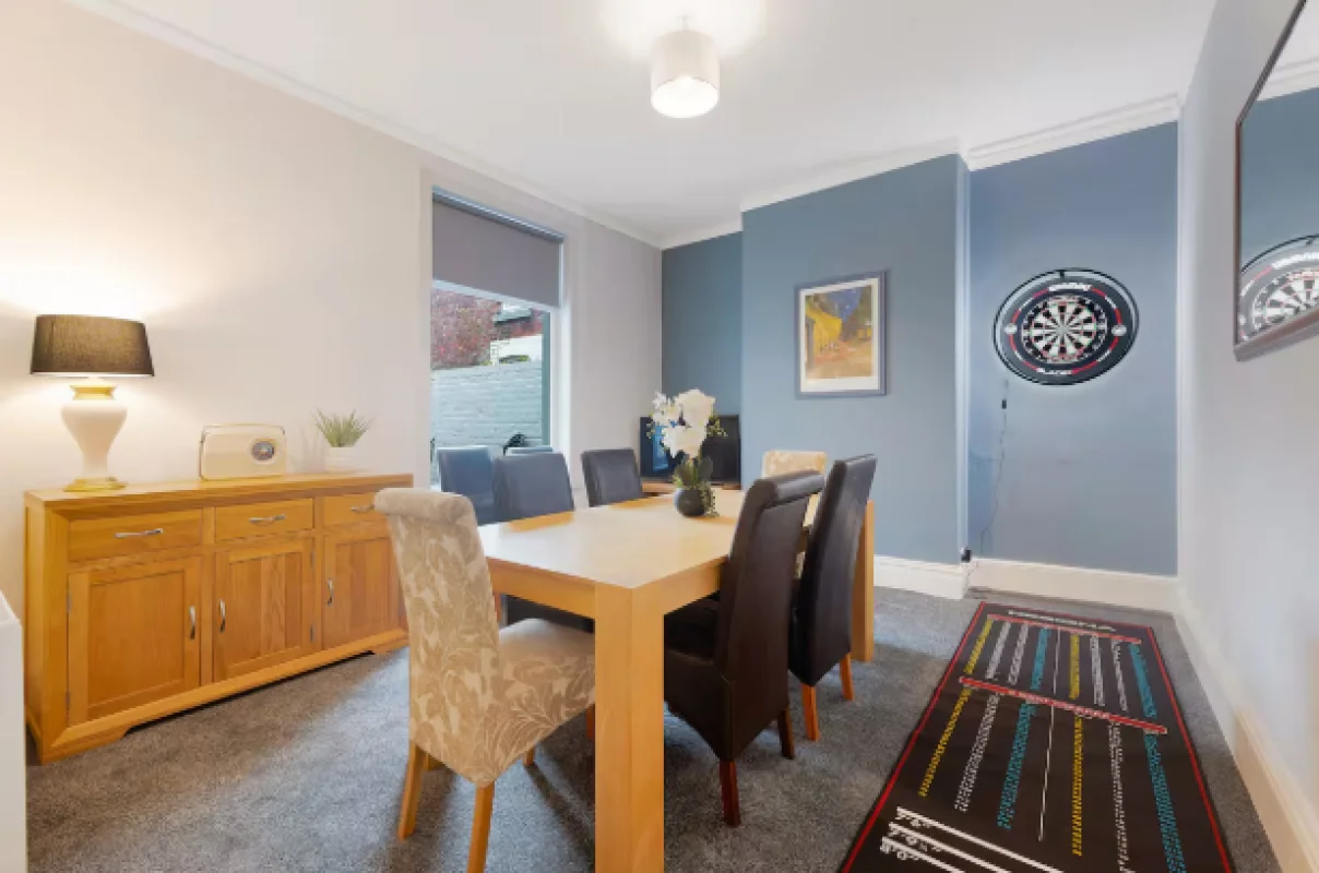 House — Redcar — photo 1 of 7