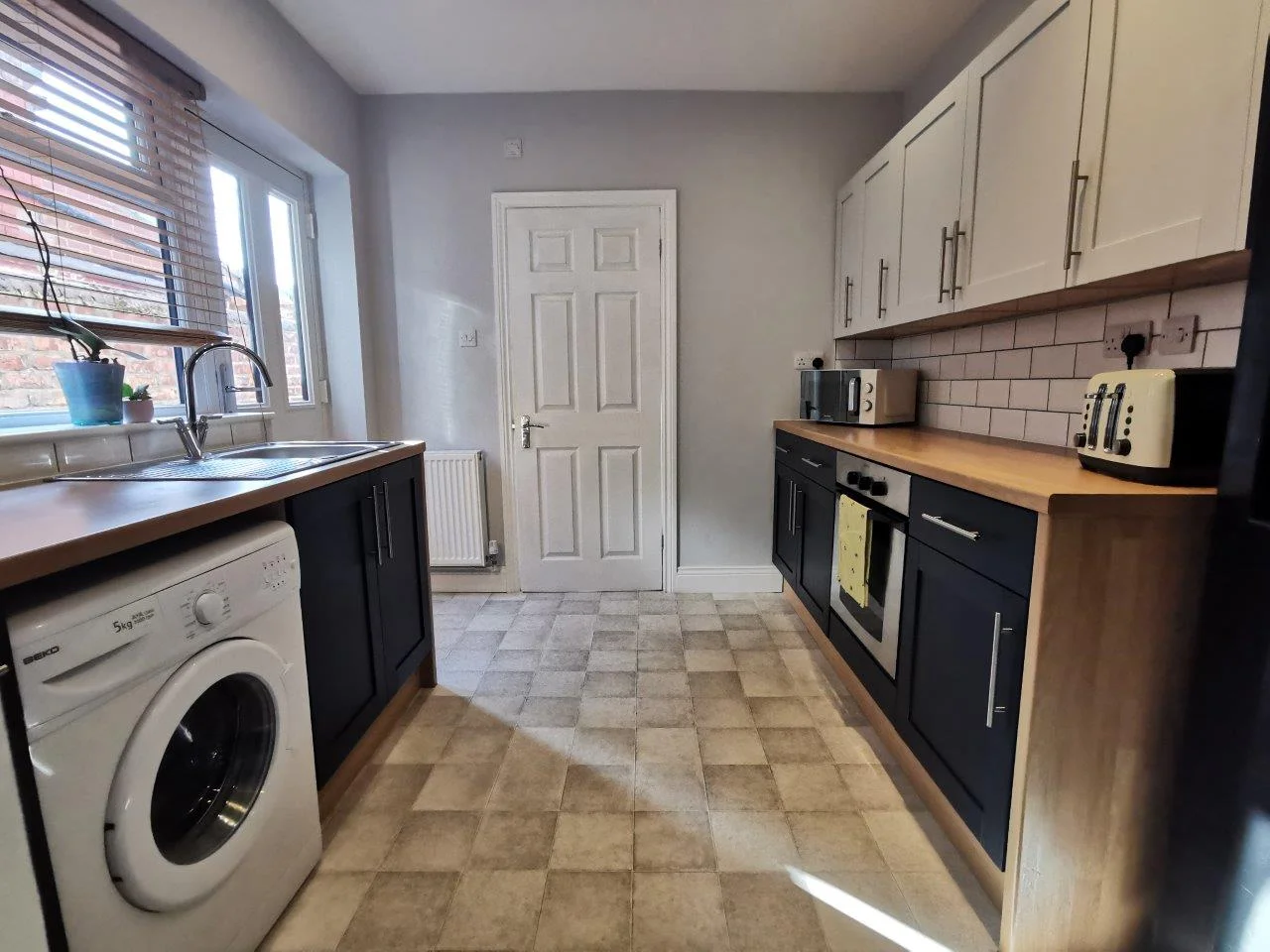 House — Middlesbrough — zdjęcie: 14 z serwisu 18
