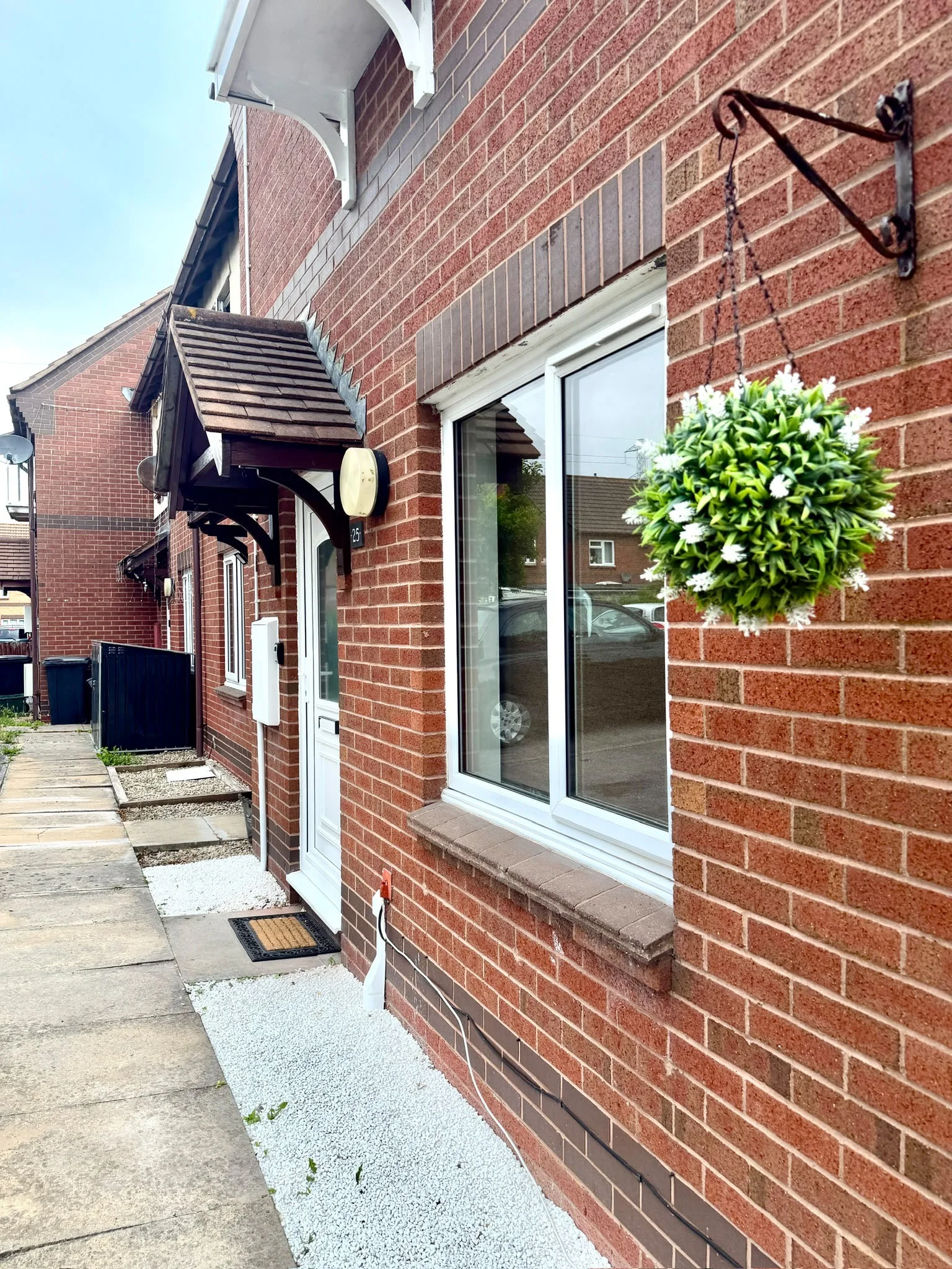 House — Weston-super-Mare — photo 1 of 11