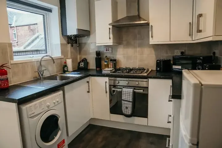 House — Barrow-in-Furness — photo 3 of 8