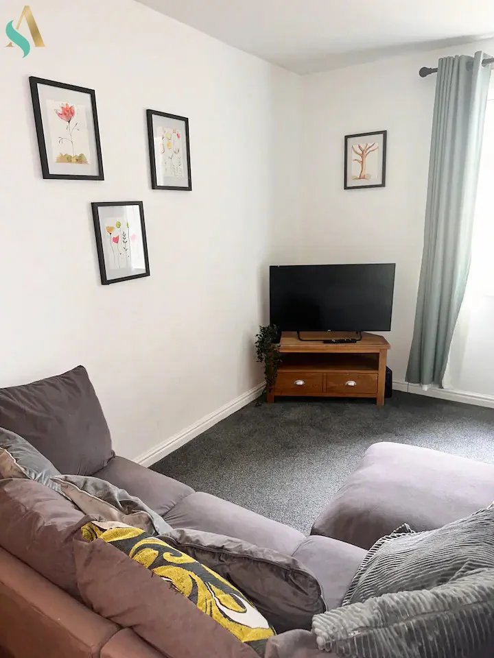 House — Middlesbrough — photo 10 of 11