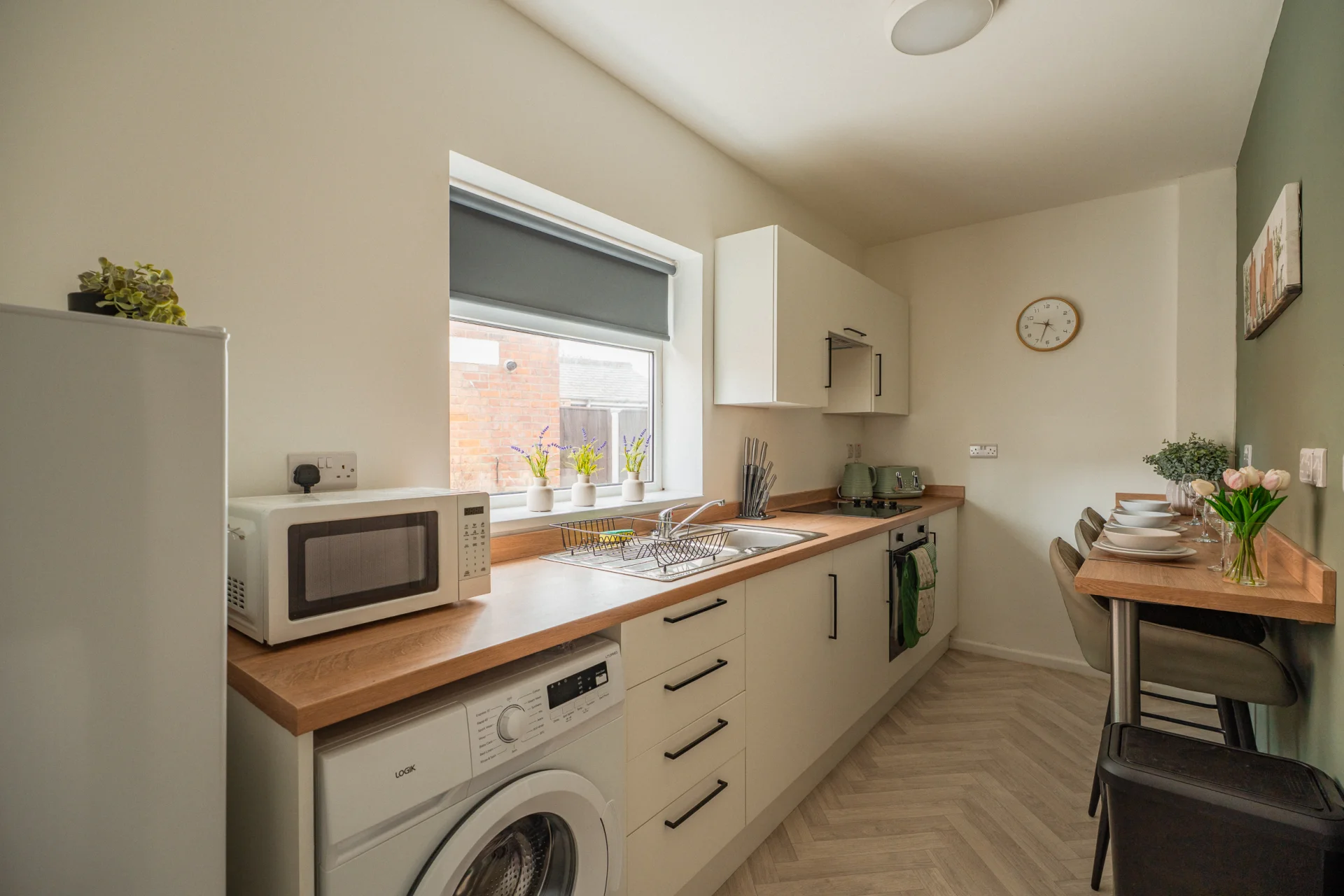 House — Redcar — photo 6 of 15
