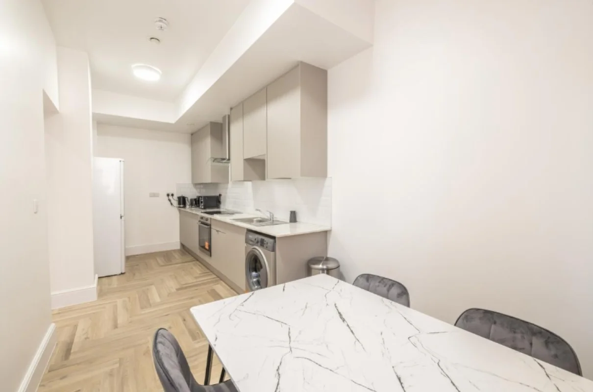 Apartment — Leicester — photo 12 of 14