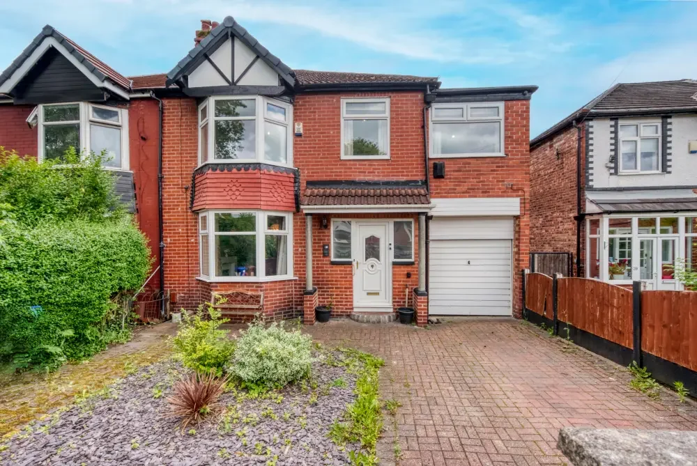 House — Manchester — photo 1 of 9