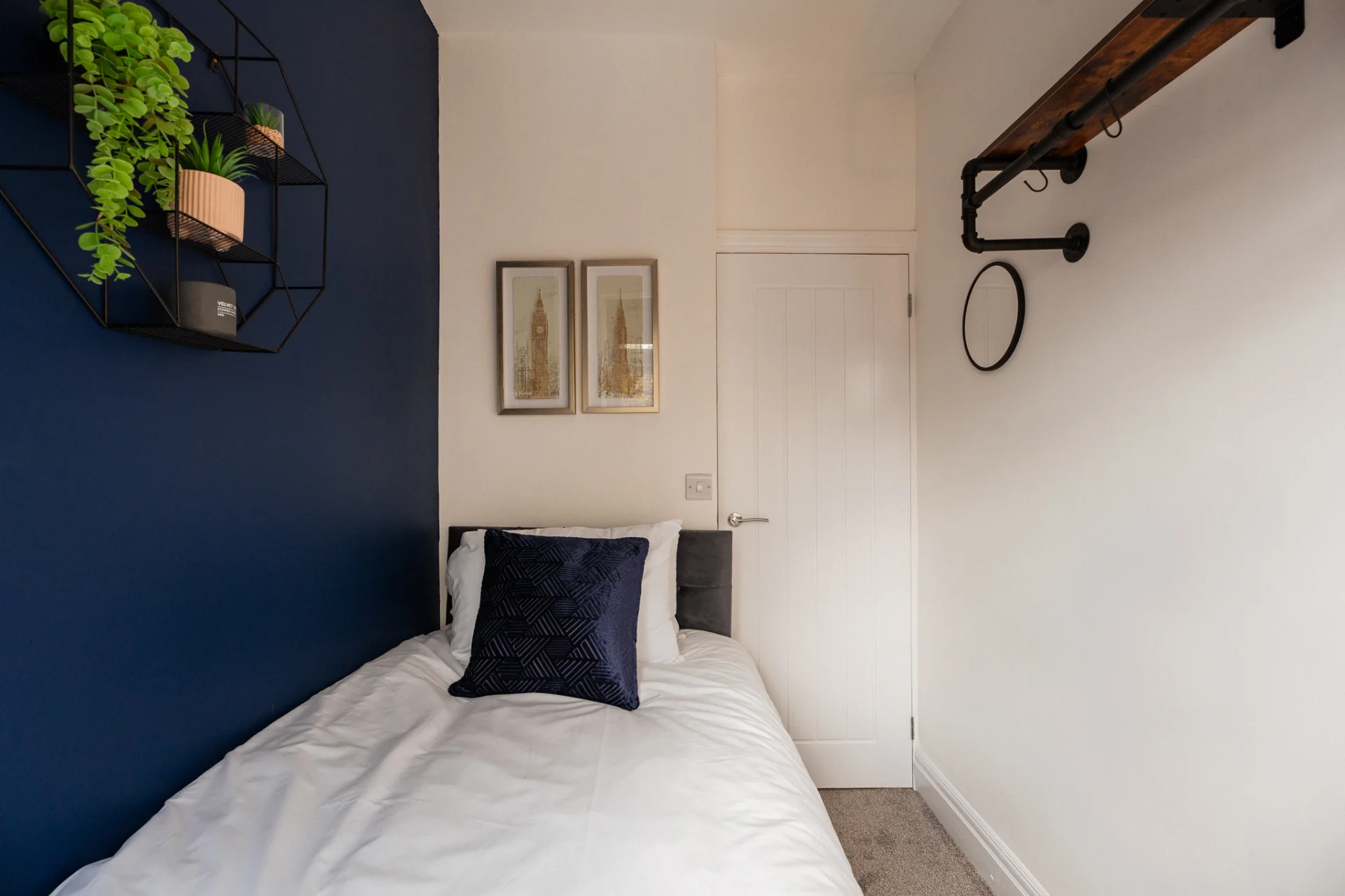 House — Redcar — photo 4 of 14