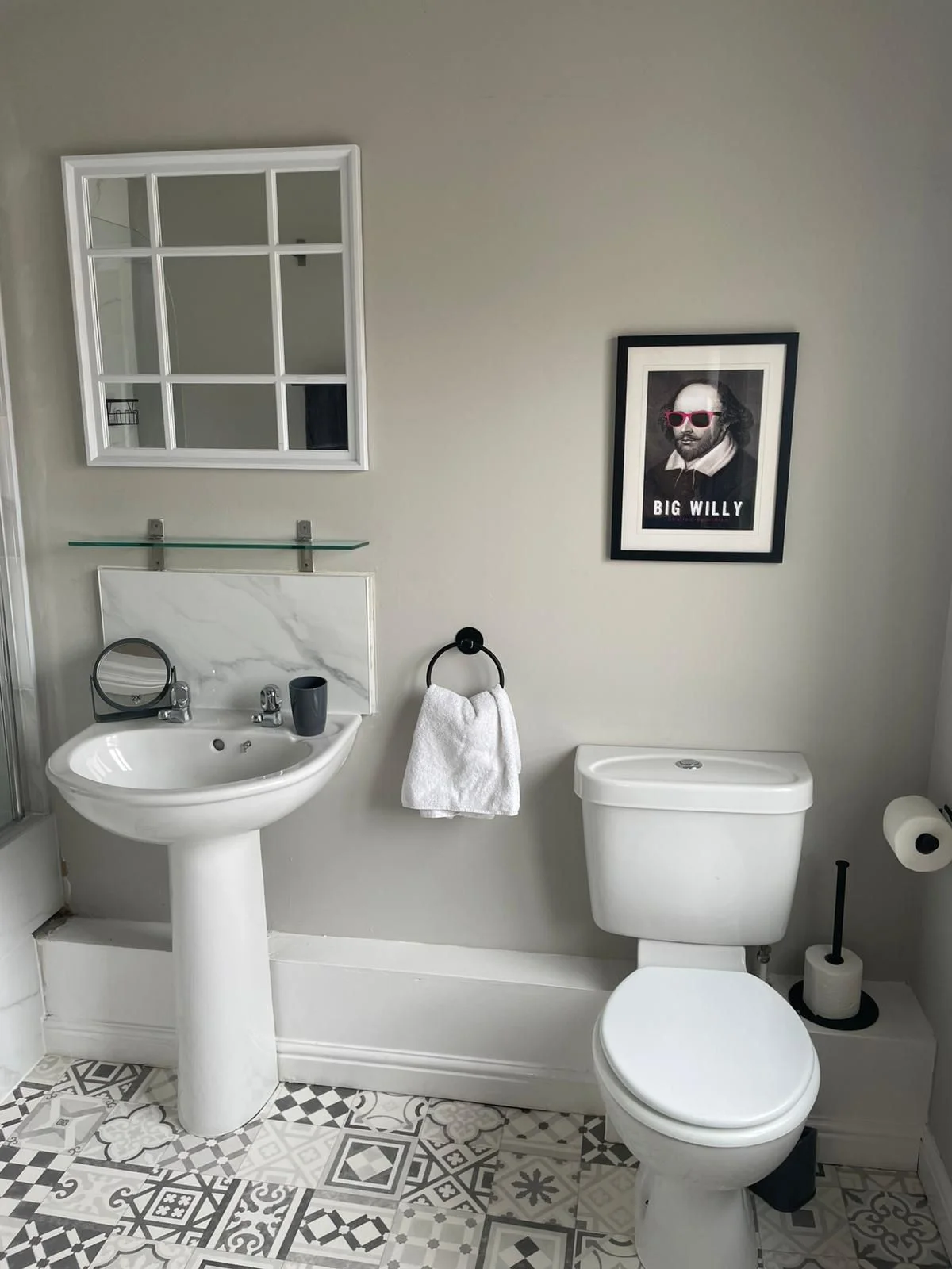 House — Middlesbrough — photo 14 of 20