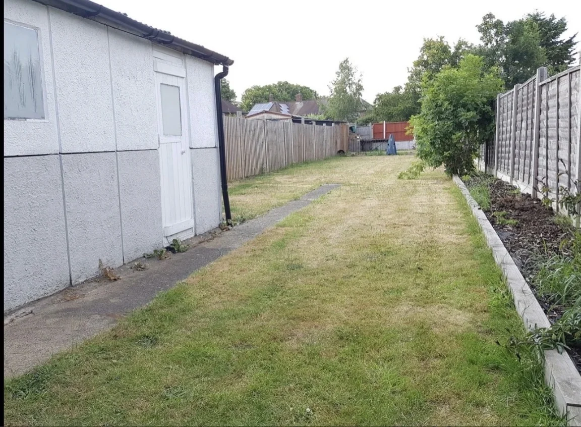 House — Feltham — photo 11 of 11