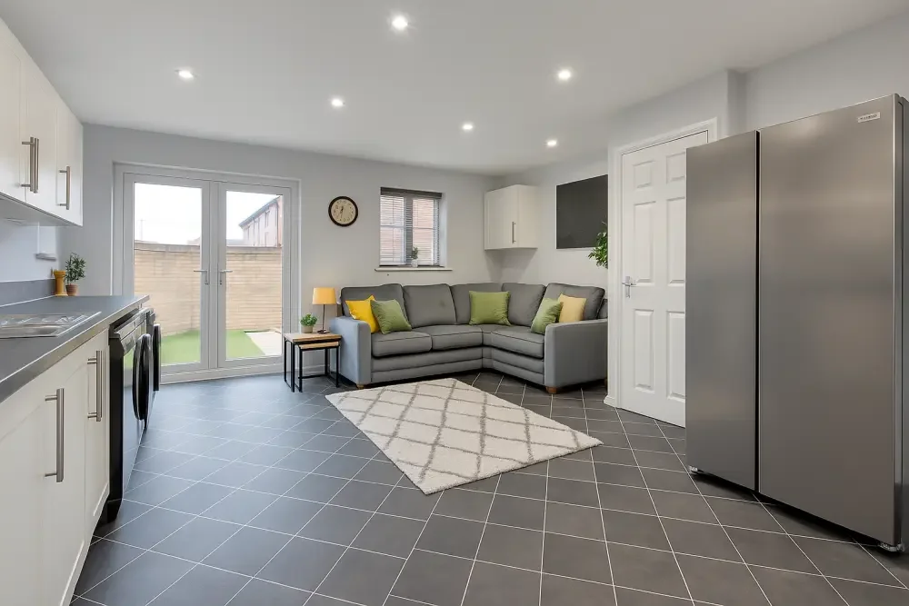 Large Contractor House | 6 Bedrooms
