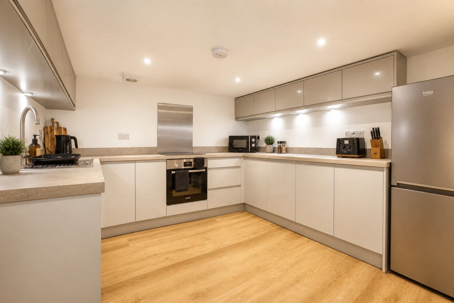 Apartment — Bridgwater — photo 3 of 19