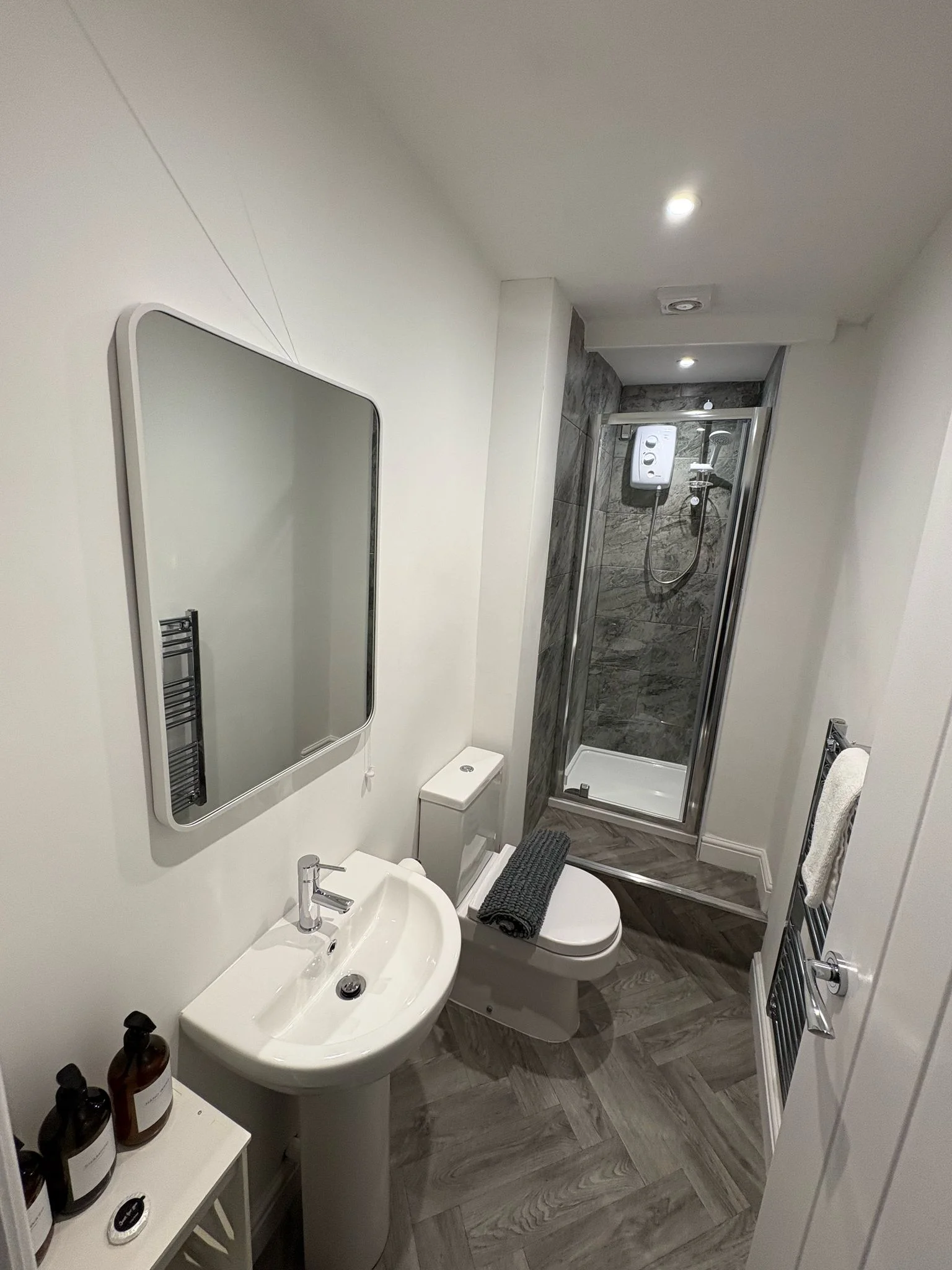 Apartment — Guisborough — photo 4 of 8