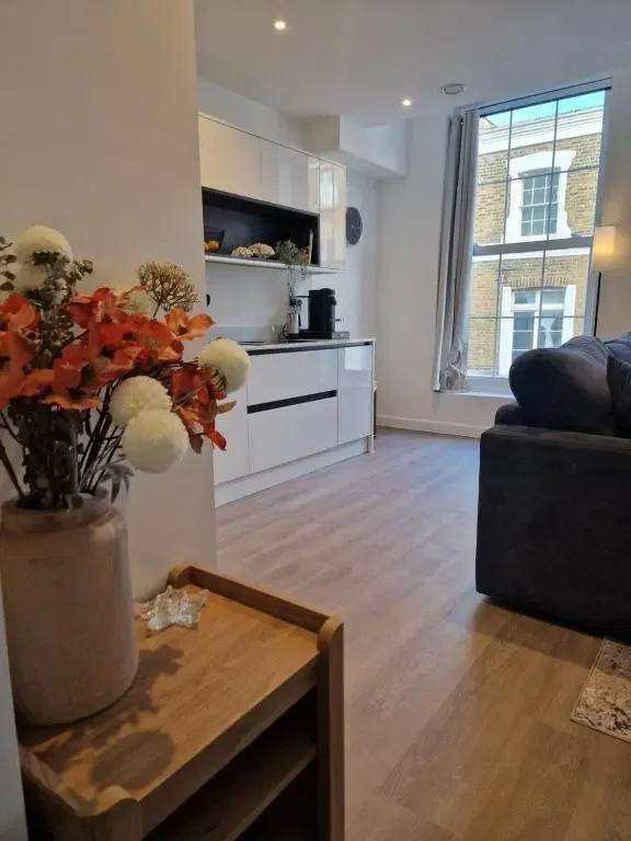 Apartment — Ramsgate — photo 1 of 13