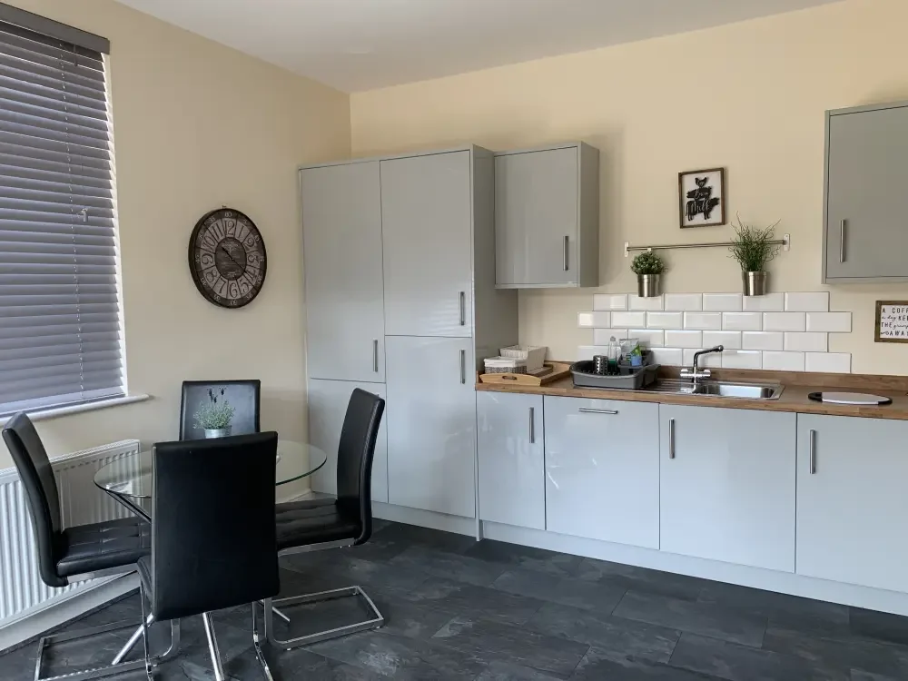 Apartment — Leek — photo 6 of 16