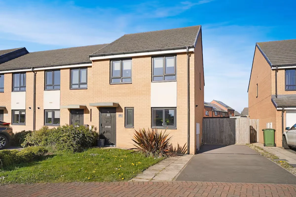 House — Redcar — photo 7 of 20