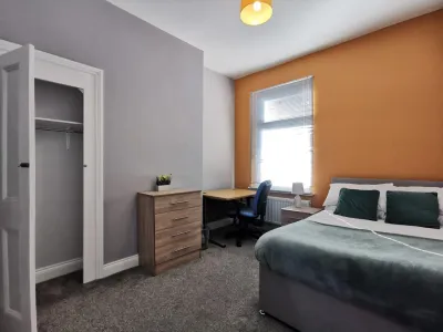 House — Middlesbrough