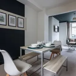 Modern 3-Bed Stay Great for Workers & Families