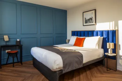 Station Suites King Studio