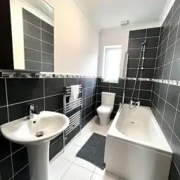 View photo 7