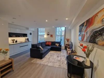 The Atria One | Harbour Apartment with Gym