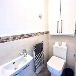 View photo 8