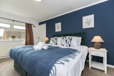 Hartlepool 2BR House
