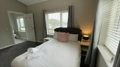 View photo 11