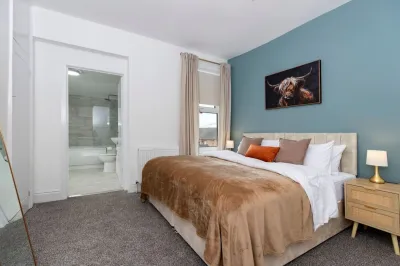 Spacious 5BR Home Perfect for Contractors